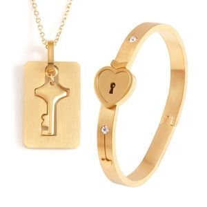 18k Gold Key Lock & Heart Bracelet Set